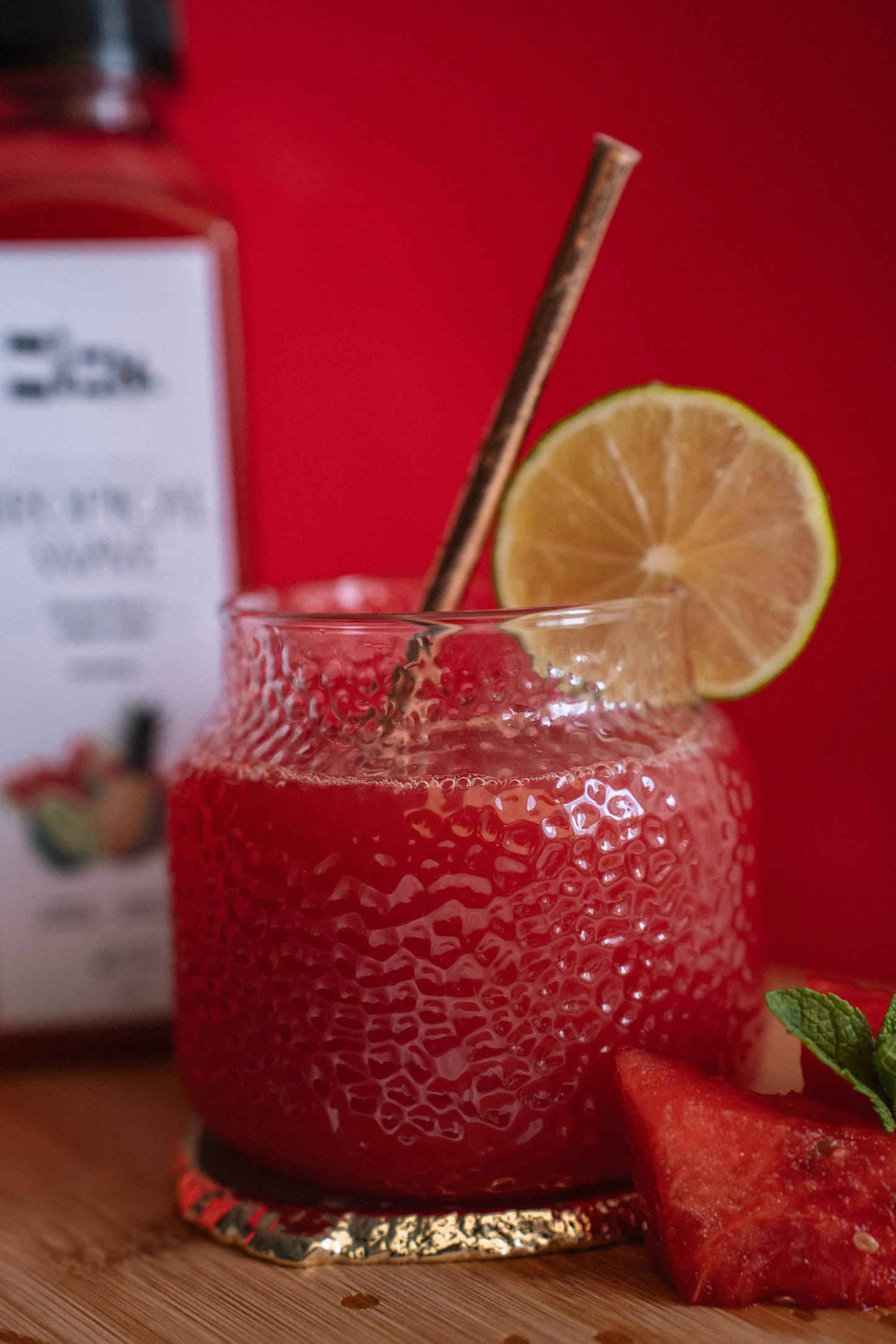 Fresh Tropical Wave Cold Pressed Juice from Ziza Fuel Bar UK lifestyle shoot