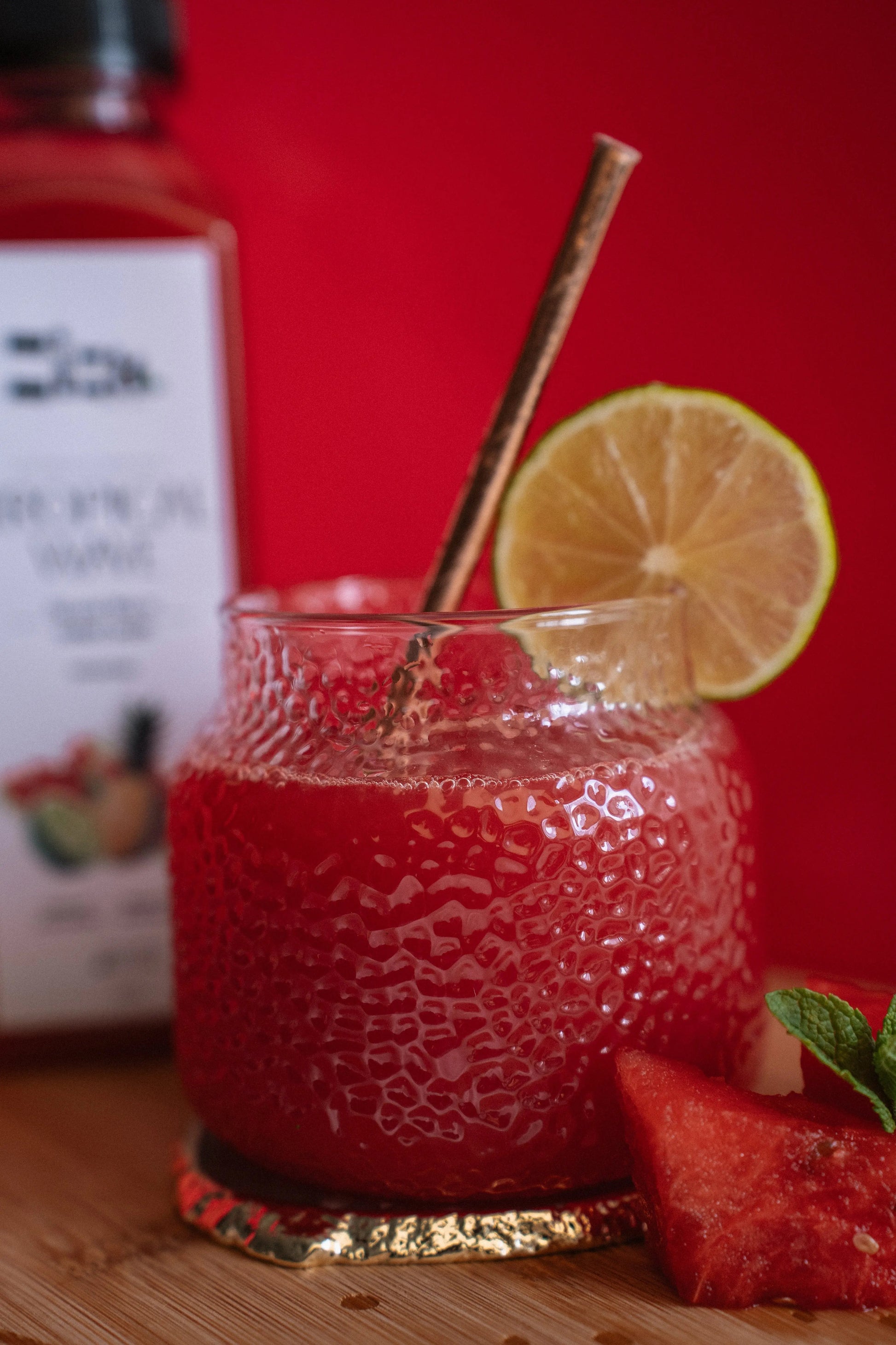 Fresh Tropical Wave Cold Pressed Juice from Ziza Fuel Bar UK lifestyle shoot